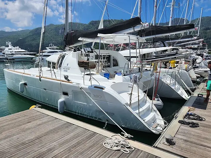 Lagoon 380 - 
