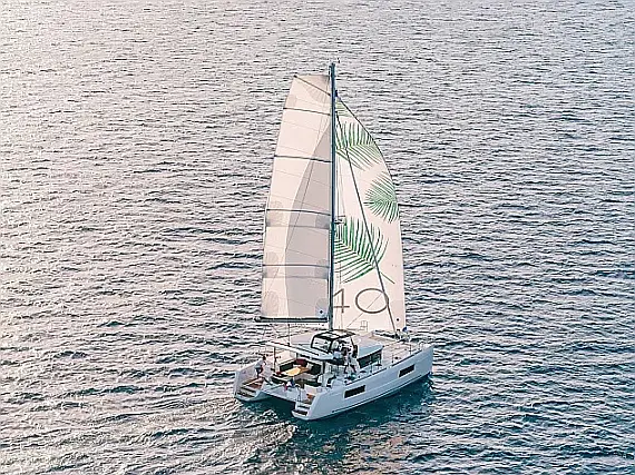 Lagoon 40