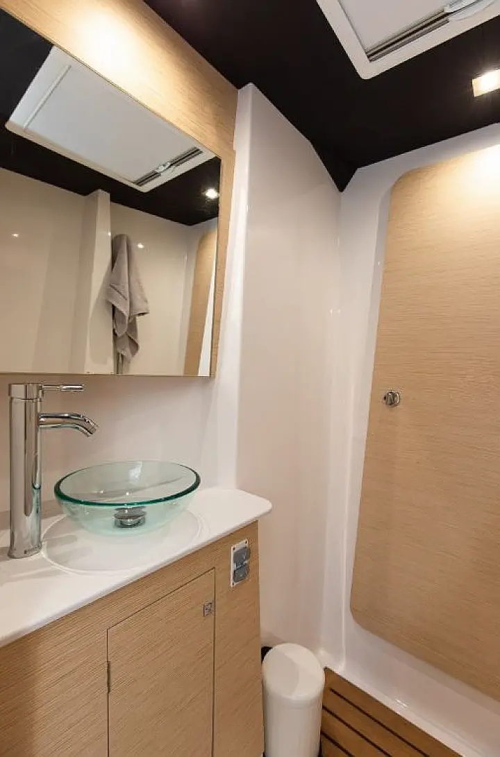 Dufour Catamaran 48 - 