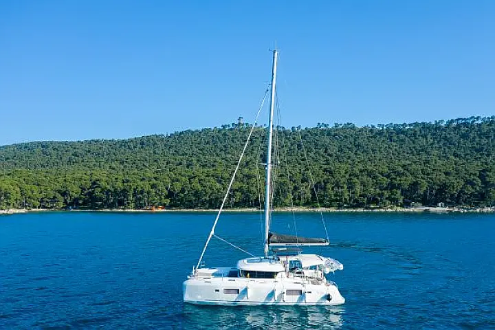 Lagoon 42 - 