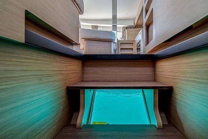 Lagoon 42 - 