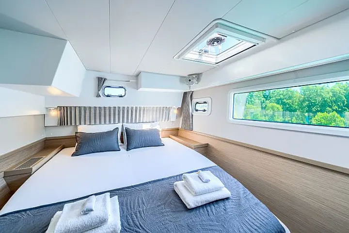 Lagoon 42 - 