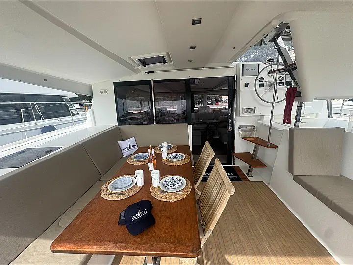 Lucia 40 (3cab) - 