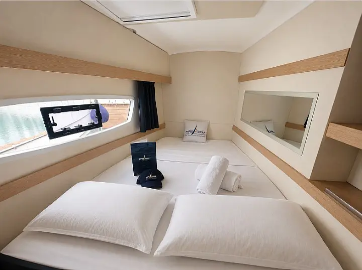 Lucia 40 (3cab) - 