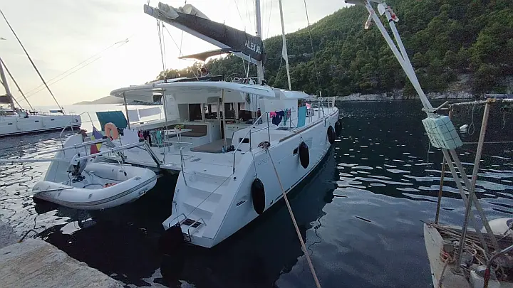 Lagoon 450 Flybridge - 