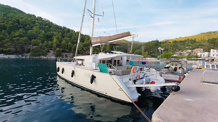 Lagoon 450 Flybridge - 