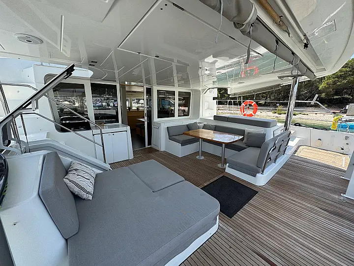 Lagoon 52F - 