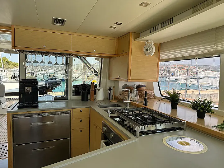 Lagoon 52F - 