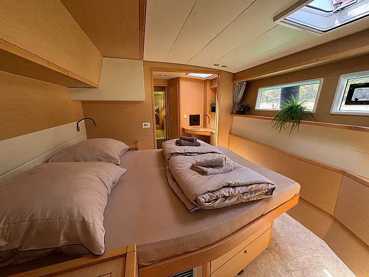 Lagoon 52F - 
