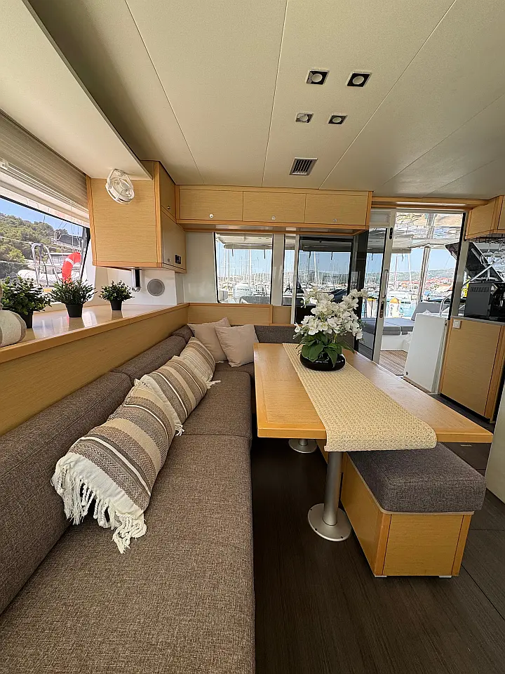 Lagoon 52F - 