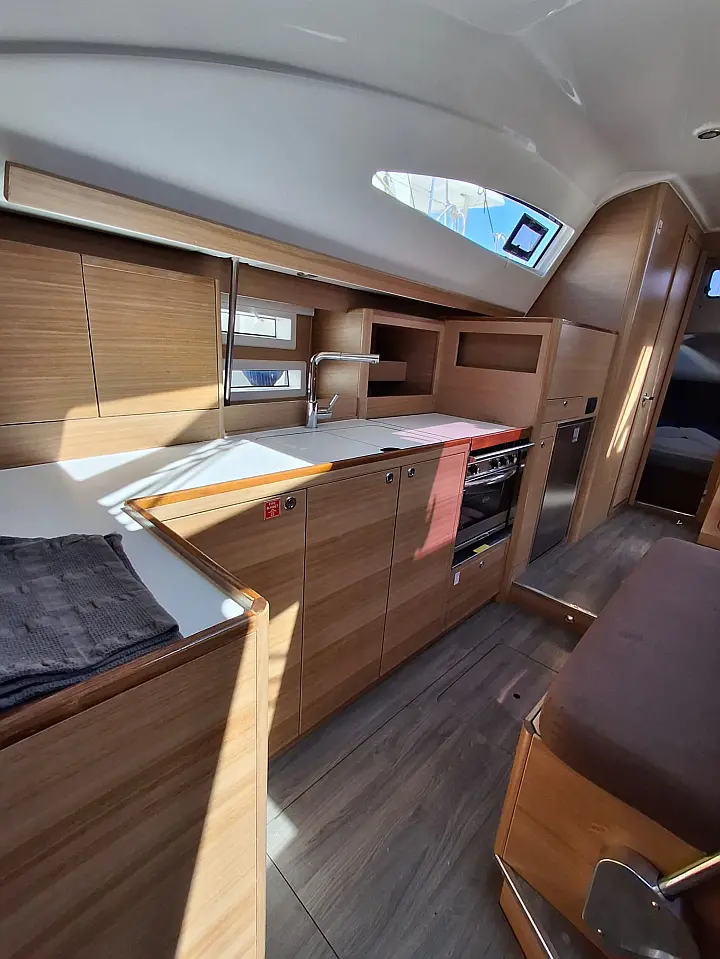 Elan Impression 45 - 