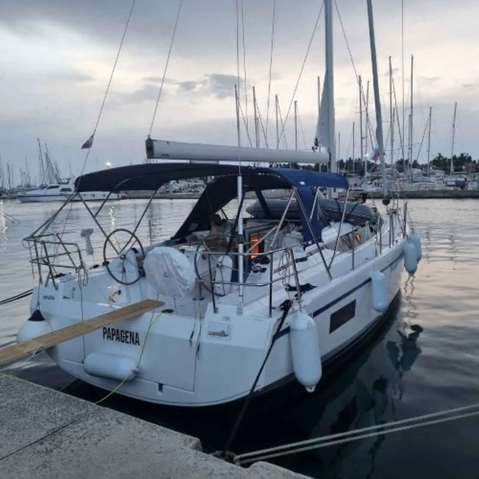 Bavaria C38 - 