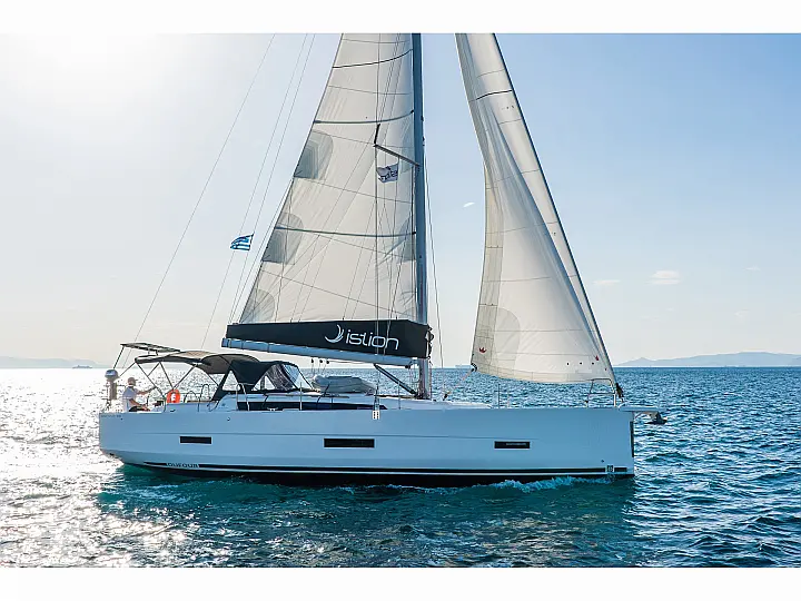 Dufour 430 - External image
