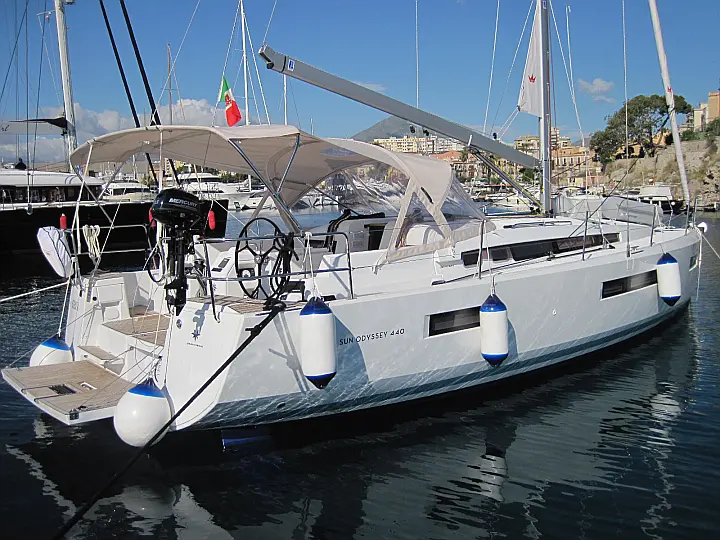 Sun Odyssey 440 - 