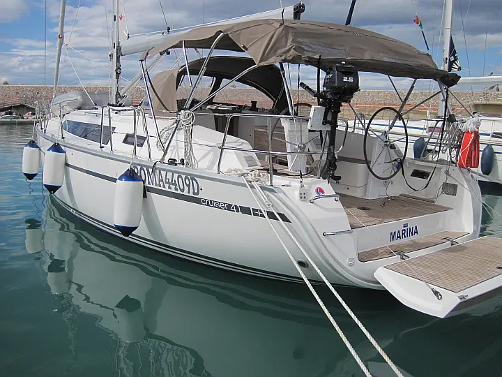 Bavaria Cruiser 41 - External image