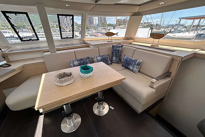 Fountaine Pajot Astrea 42 - 