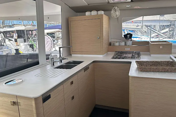 Fountaine Pajot Astrea 42 - 