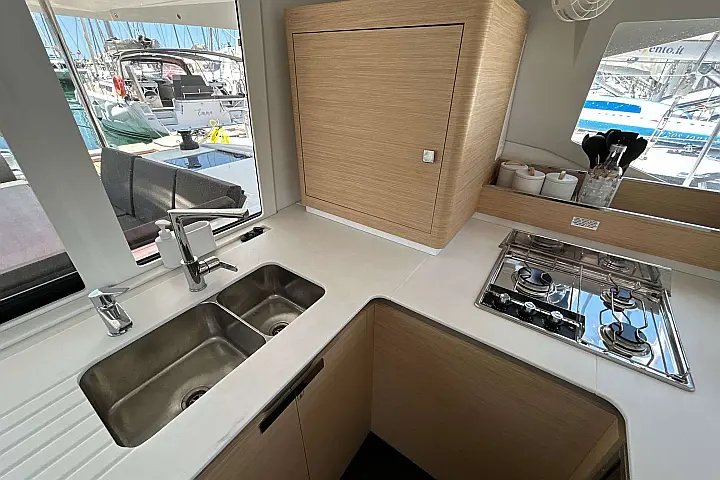 Fountaine Pajot Astrea 42 - 