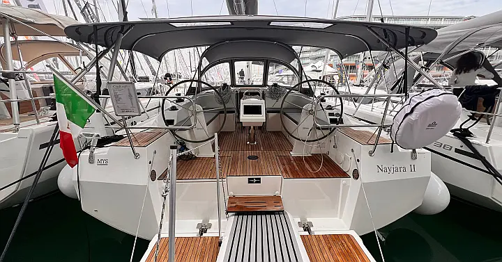 Bavaria C42 - 