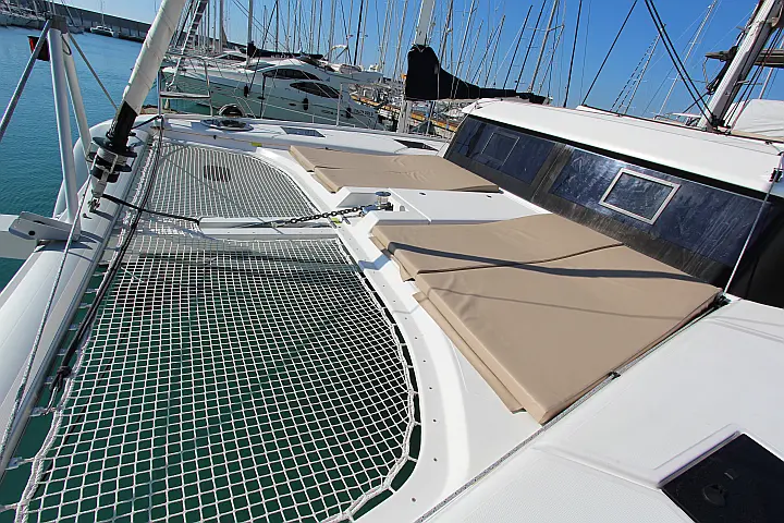 Dufour Catamaran 48 5c+5h - 