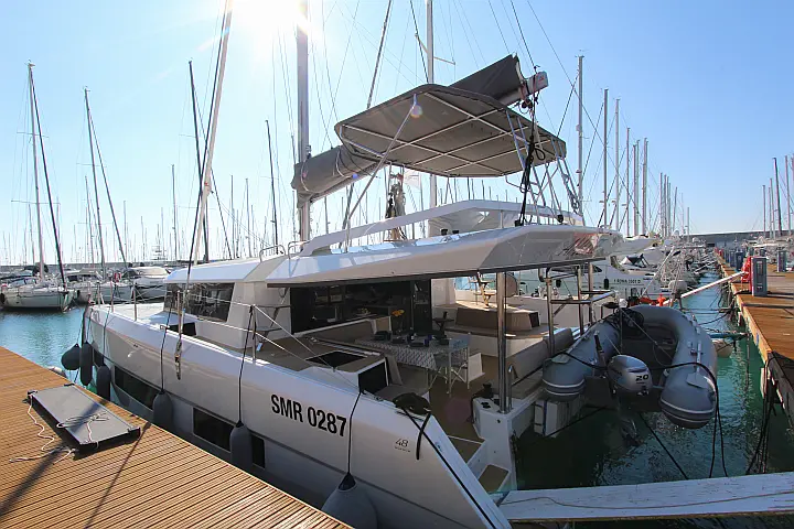 Dufour Catamaran 48 5c+5h - 
