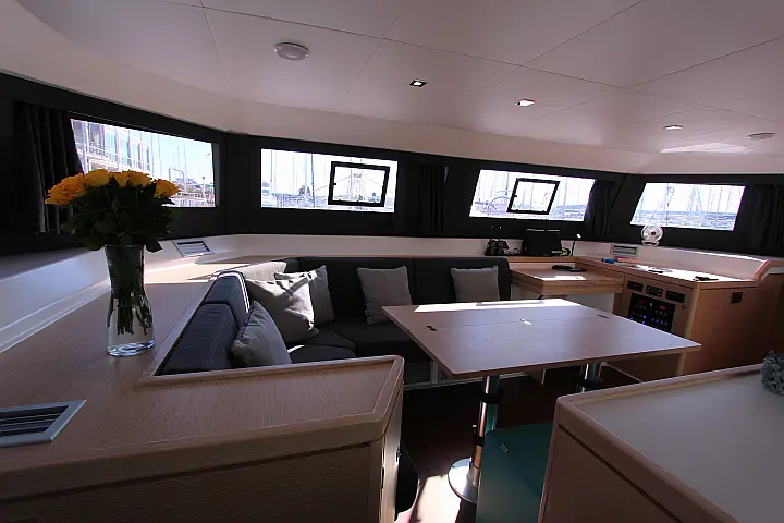 Dufour Catamaran 48 5c+5h - 