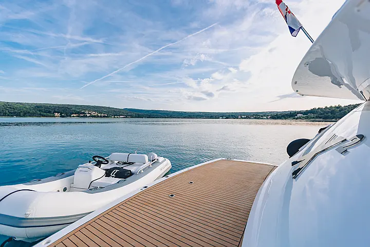 Sunseeker 65 - 