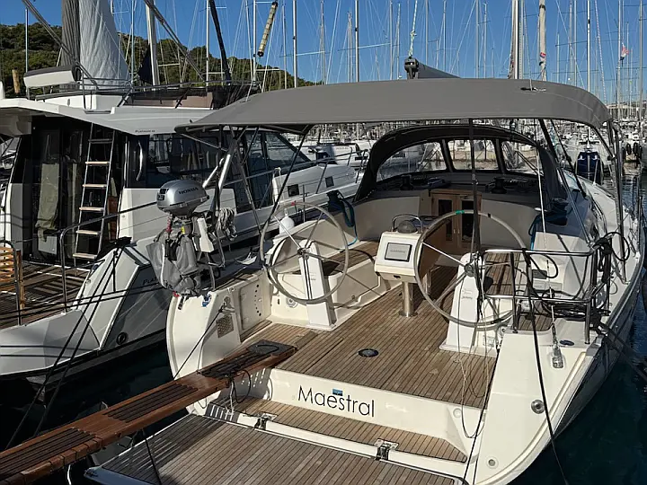 Bavaria Cruiser 41 - External image