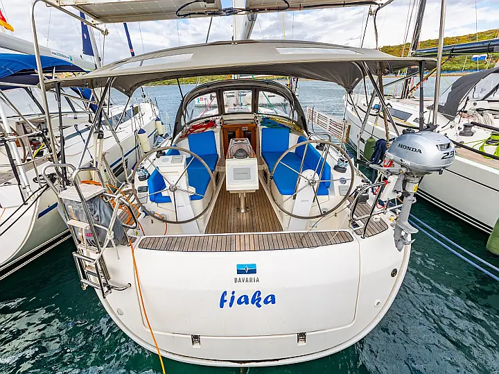 Bavaria Cruiser 37 - External image