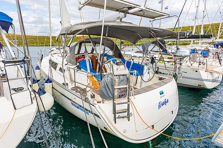 Bavaria Cruiser 37 - 