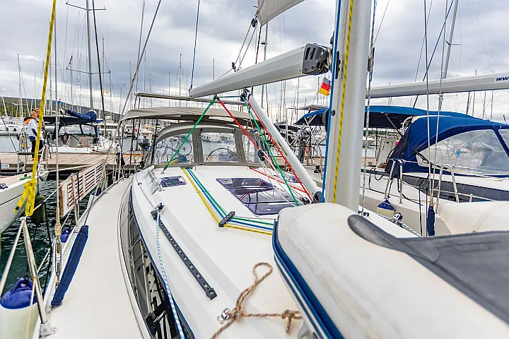 Bavaria Cruiser 37 - 