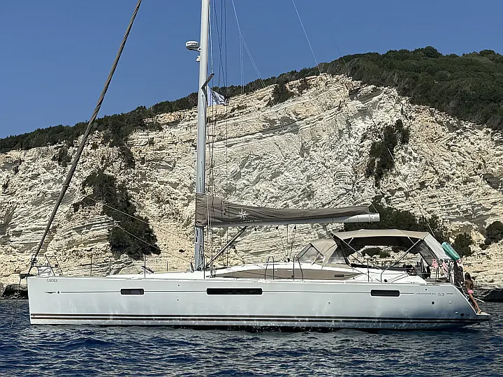 Jeanneau 53 - External image
