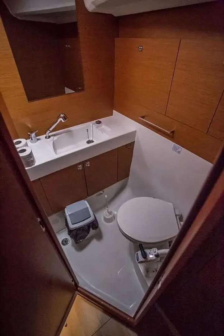 Sun Odyssey 519 - 
