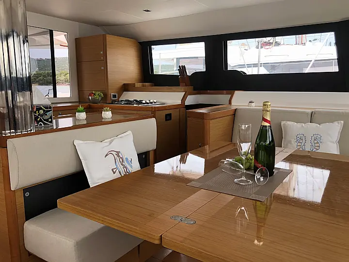 Dufour Catamaran 48 - 