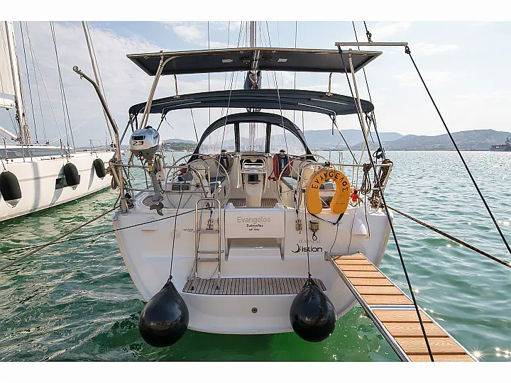 Sun Odyssey 43  - External image