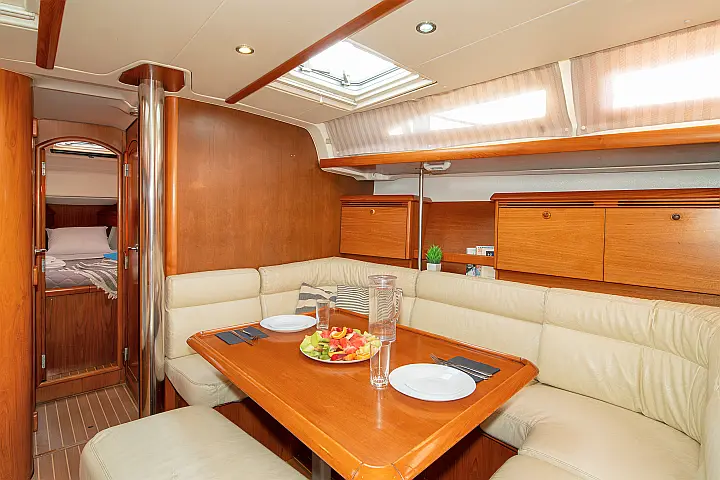 Sun Odyssey 43  - 