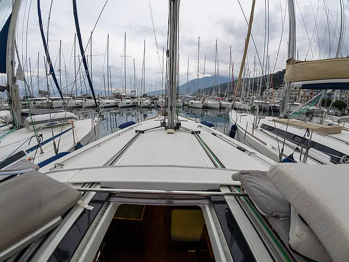 Oceanis 41 - External image