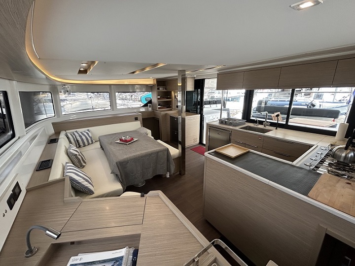 Lagoon 46 (LUXURY Equipped, SKIPPERED only) - 