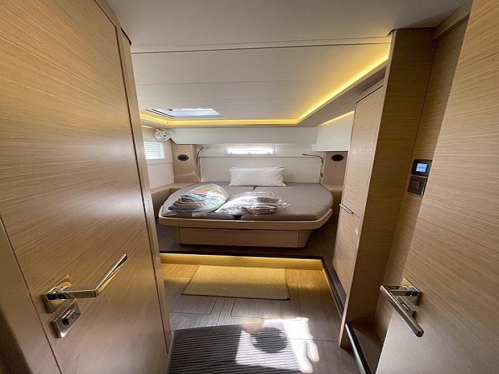 Lagoon 46 (LUXURY Equipped, SKIPPERED only) - 