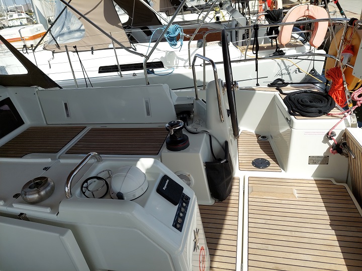 Sun Odyssey 440 (possible to be converted to 3 cabins) - 