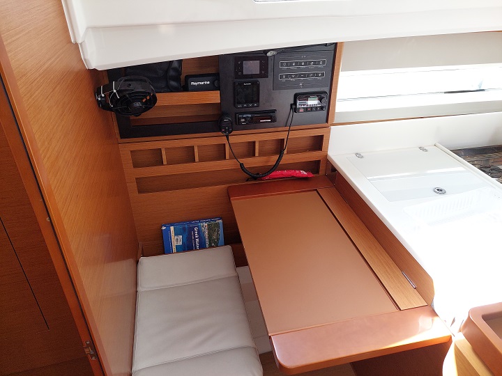 Sun Odyssey 440 (possible to be converted to 3 cabins) - 