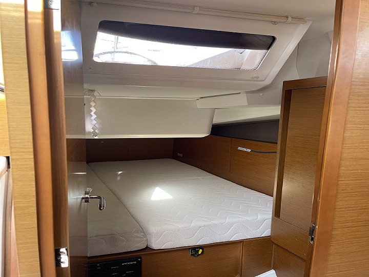 Sun Odyssey 440 (possible to be converted to 3 cabins) - 