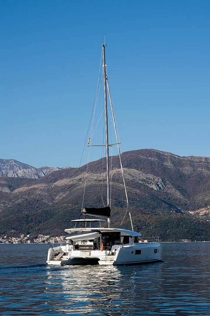 Lagoon 42 - 