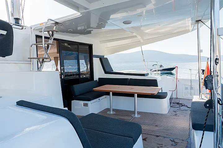 Lagoon 42 - 
