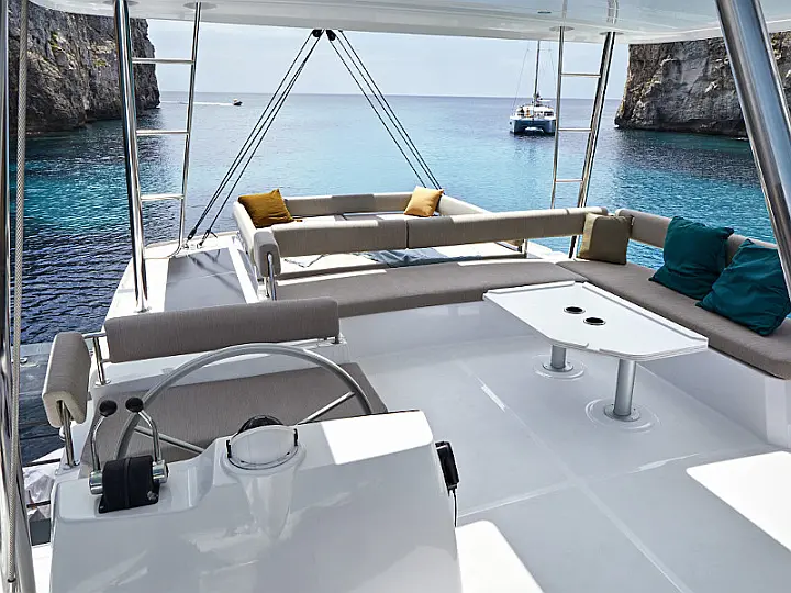 Bali 4.8 (5+1 cab) - 