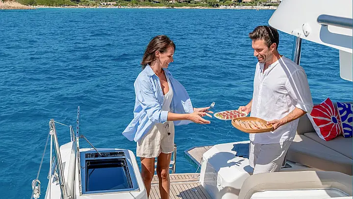 Fountaine Pajot New 44 - 