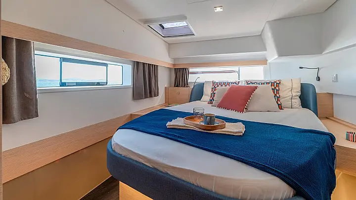 Fountaine Pajot New 44 - 