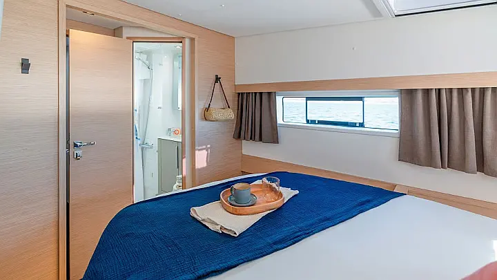 Fountaine Pajot New 44 - 