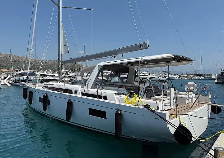 Oceanis 60 - External image