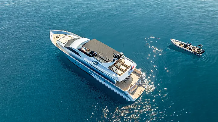 Motoryacht P - 